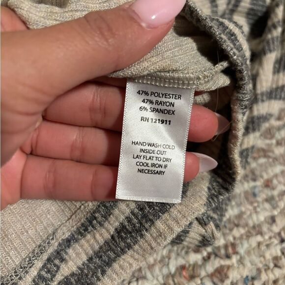 LNA Revolve Aliza Turtleneck Top Ribbed Knit Zebra Animal Print Top- Size Large - Picture 6 of 8